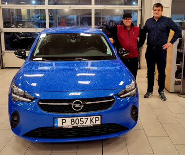 14.10.2021 Честито на г-н Валентин Симеонов за новият му Opel Corsa от Автосвят. Желаем много безаварийни километри.