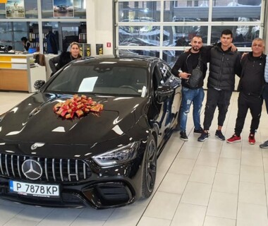 13.10.2021 Честито на г-н Симеон Петров за новият си Mercedes-AMG GT 4-door Coupe от Автосвят. Един разкошен автомобил, който може да Ви достави огромно удоволствие. Желаем му много безаварийти километри.