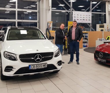 02.11.2021 Честито на г-н Кремен Кирилов за новият си Mercedes-Benz GLC AMG 43 4Matic от Автосвят. Желаем много безаварийни километри.