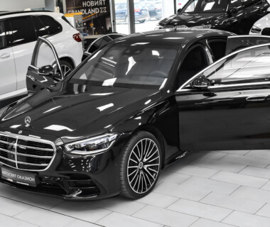 10.10.2022 Честито на г-н М. Христов за новият си Mercedes-Benz S 500 AMG Line 4MATIC от Автосвят. Желаем много безаварийни километри
П.С. Месеца се превръща в Mercedes-такъв с 5 предадени автомобила от Щутгартския производител за първите 10 дена на месеца