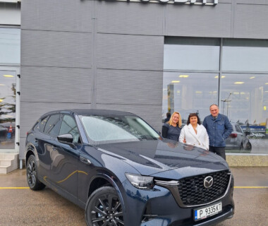 15.12.2023г. Честито на сем. Георгиеви за новата им Mazda CX60 от Автосвят. Желаем много безаварийни километри.