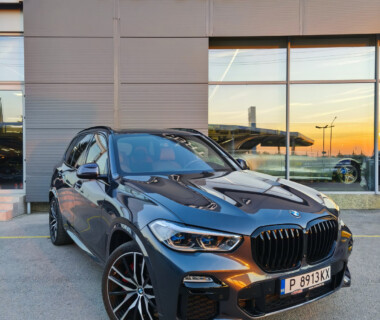 23.10.2024г. Честито на г-н Н.И. за новото му BMW X5 xDrive45e M Sport от Автосвят. Желаем много безаварийни километри.