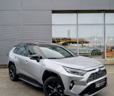 13.11.2024г. Честито на фирма Салкон ЕООД за новата им Toyota RAV4 2.5 Hybrid Luxury 4х4 Automatic от Автосвят. Желаем много безаварийни километри.