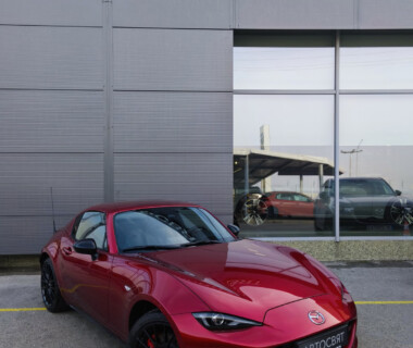 20.12.2024г. Готови да зарадваме г-н Василев с тази нова Mazda MX-5 2.0 SkyActiv-G (184 кс). Желаем много безаварийни километри.