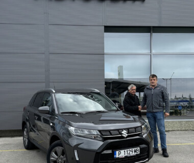06.11.2025г. Честито на г-н Красимир Няголов за новото му Suzuki Vitara GL+ закупено от Автосвят. Желаем много безаварийни километри.