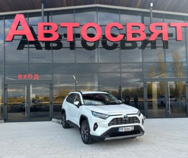 11.11.2025г. Честито на г-жа Д.Б. за новата й Toyota RAV4 закупена от Автосвят. Желаем много безаварийни километри.