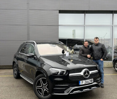 06.12.2025г. Честито на г-н Петър Атанасов за разкошния му нов Mercedes-Benz GLE 450 AMG Line закупен от Автосвят. Желаем много безаварийни километри.