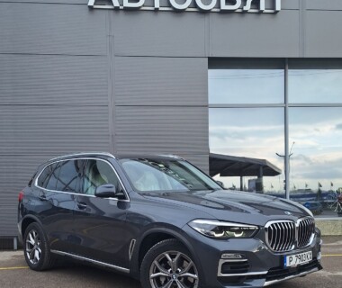 05.12.2025г. Честито на г-н Коста Петров за новото му BMW X5 30d xDrive закупено от Автосвят. Готов да отпътува за КАТ Варна. Желаем много безаварийни километри.