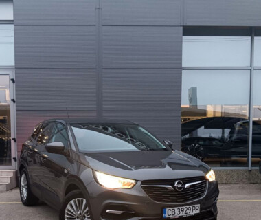 15.12.2025г. Честито на г-жа М. Муртаза за новият й Opel Grandland X закупен от Автосвят. Желаем много безаварийни километри.