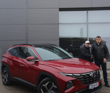12.12.2025г. Честито на г-н Бисер Георгиев за новият му Hyundai Tucson PHEV закупен от Автосвят. Желаем много безаварийни километри.