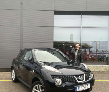 22.12.2025г. Честито на г-жа Джанет Топал за новият й Nissan Juke закупен от Автосвят. Желаем много безаварийни километри.