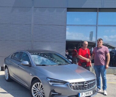 27.08.2026г. Честито на г-н Мехмед Мехмедов за новата му Opel Insignia закупена от Автосвят. Желаем много безаварийни километри.
